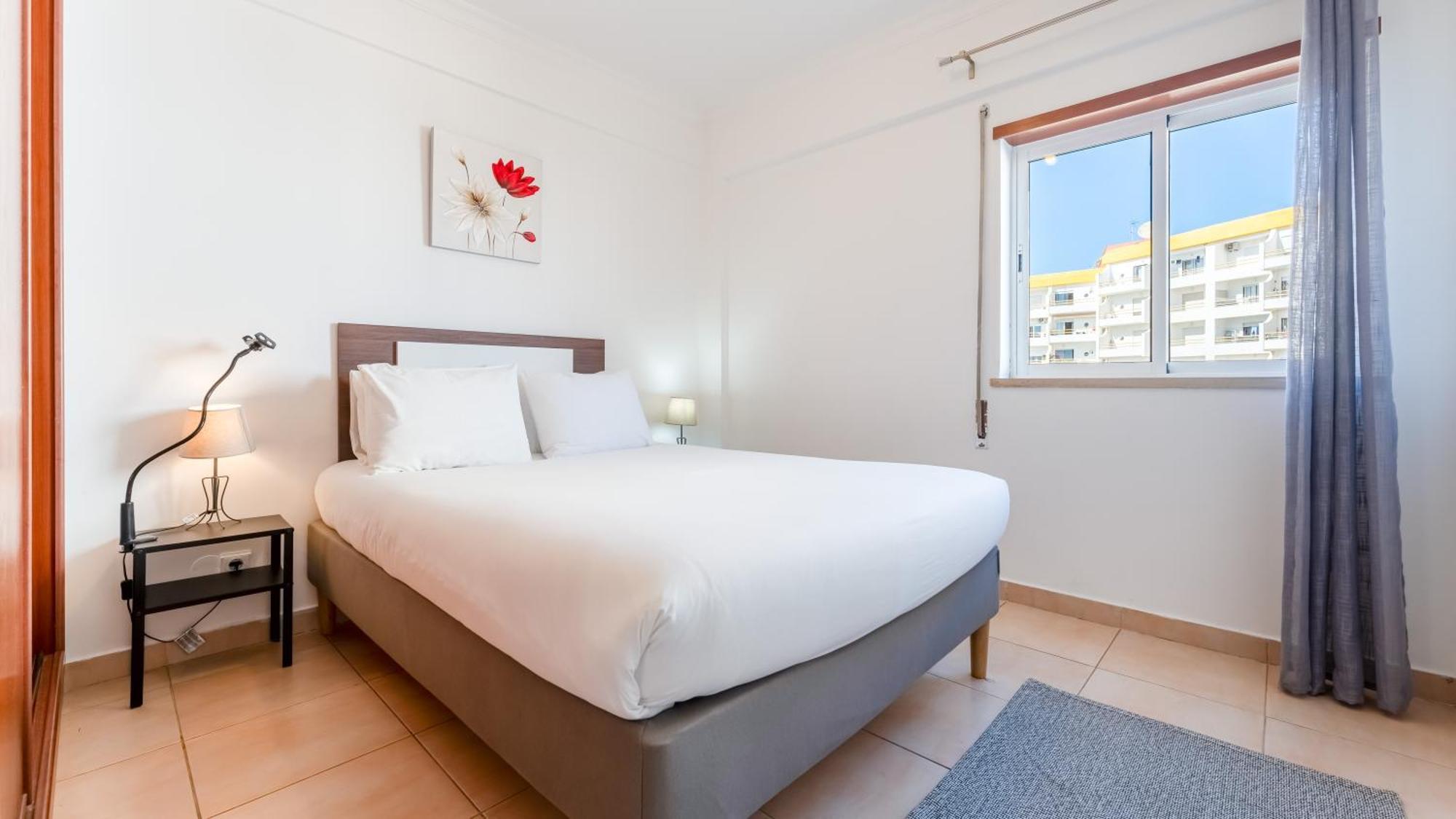 Sunny Retreat With Pool And Balcony By Lovelystay Albufeira Ngoại thất bức ảnh